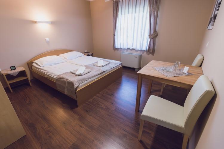Guesthouse Zivko Dobrovce Екстер'єр фото