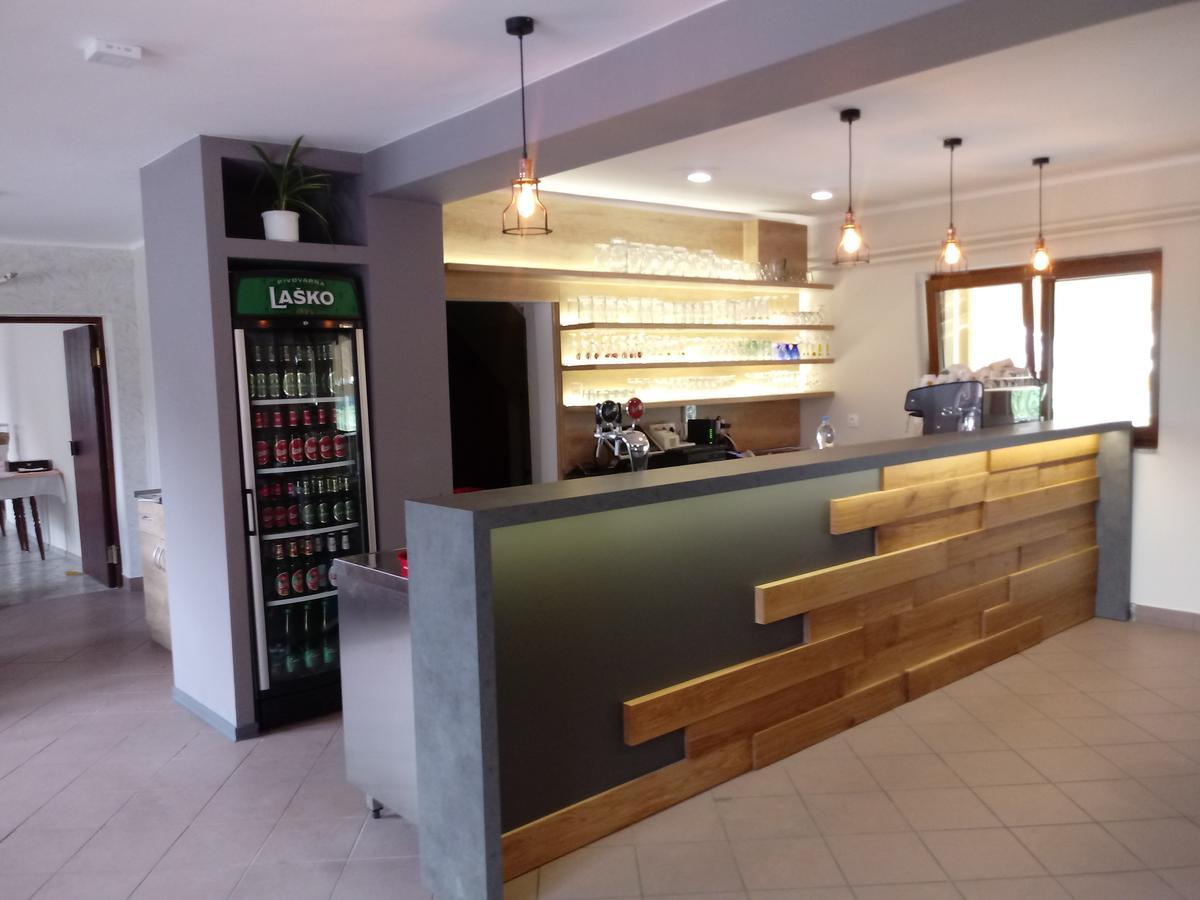 Guesthouse Zivko Dobrovce Екстер'єр фото